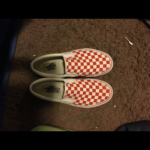 vans red checkered slip on